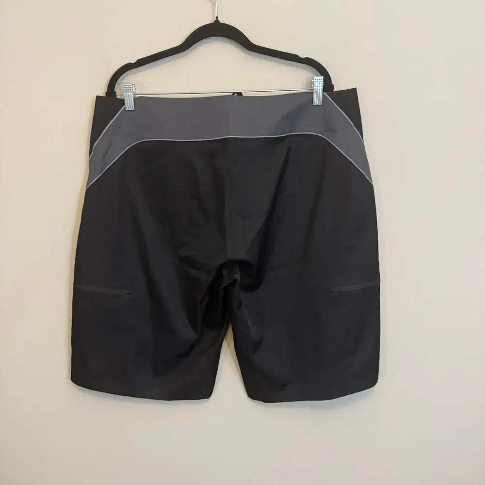 Lululemon Board Shorts Black 38
